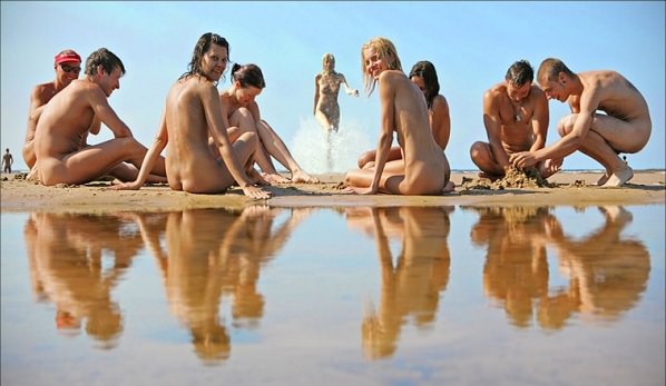 Nudists on the bank of the Pacific Ocean