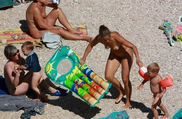 Family bare rest on the Mediterranean Sea