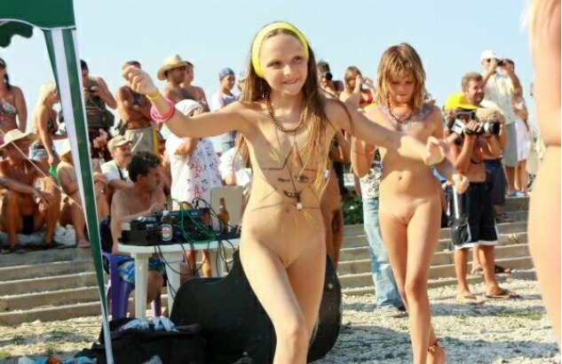 Purenudism - children's nudist beauty contest