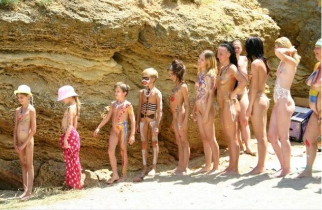 Bodyart competition among adults and children of nudists