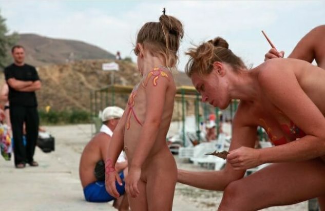 Gallery of a photo of mothers and daughters of nudists